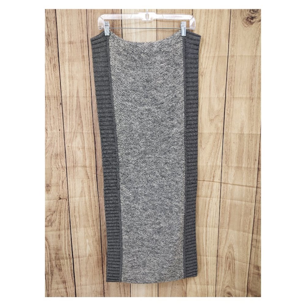 LULULEMON Cozy Yogi Infinity Scarf Wrap in Heathered Medium Grey / Angel Wing OS - Picture 8 of 10